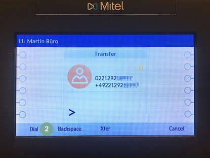 Anruf vermitteln Nummer wählen